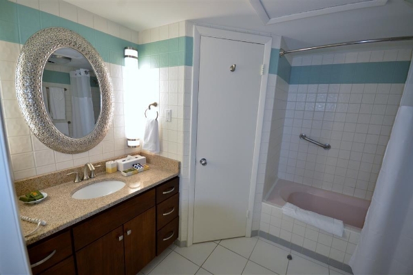 Hotel Festiva Atrium Beach Resort And Spa (Simson Bay Village)